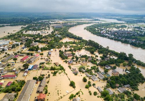 vagues en zone côtière